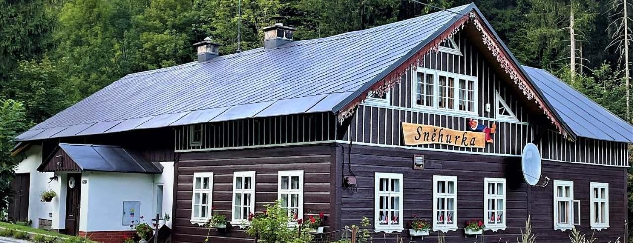 Chalupa Snehurka Polubny Exterior photo